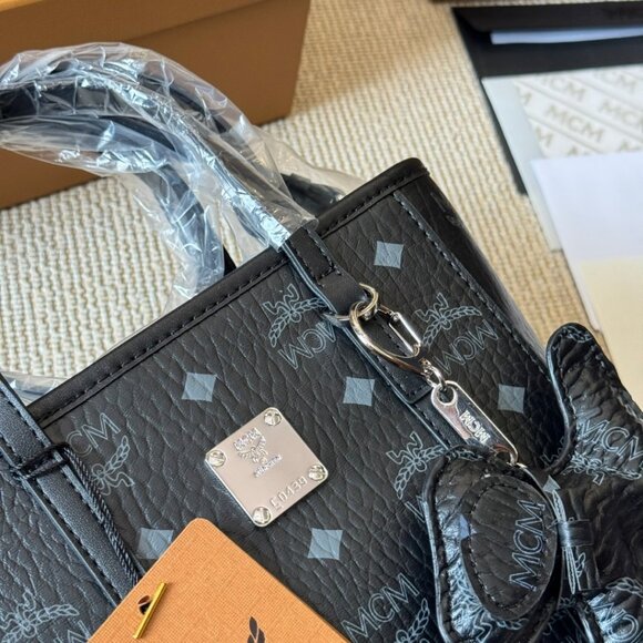 MCM New Shopping Bag Handbag/Shoulder Bag - Picture 4 of 9